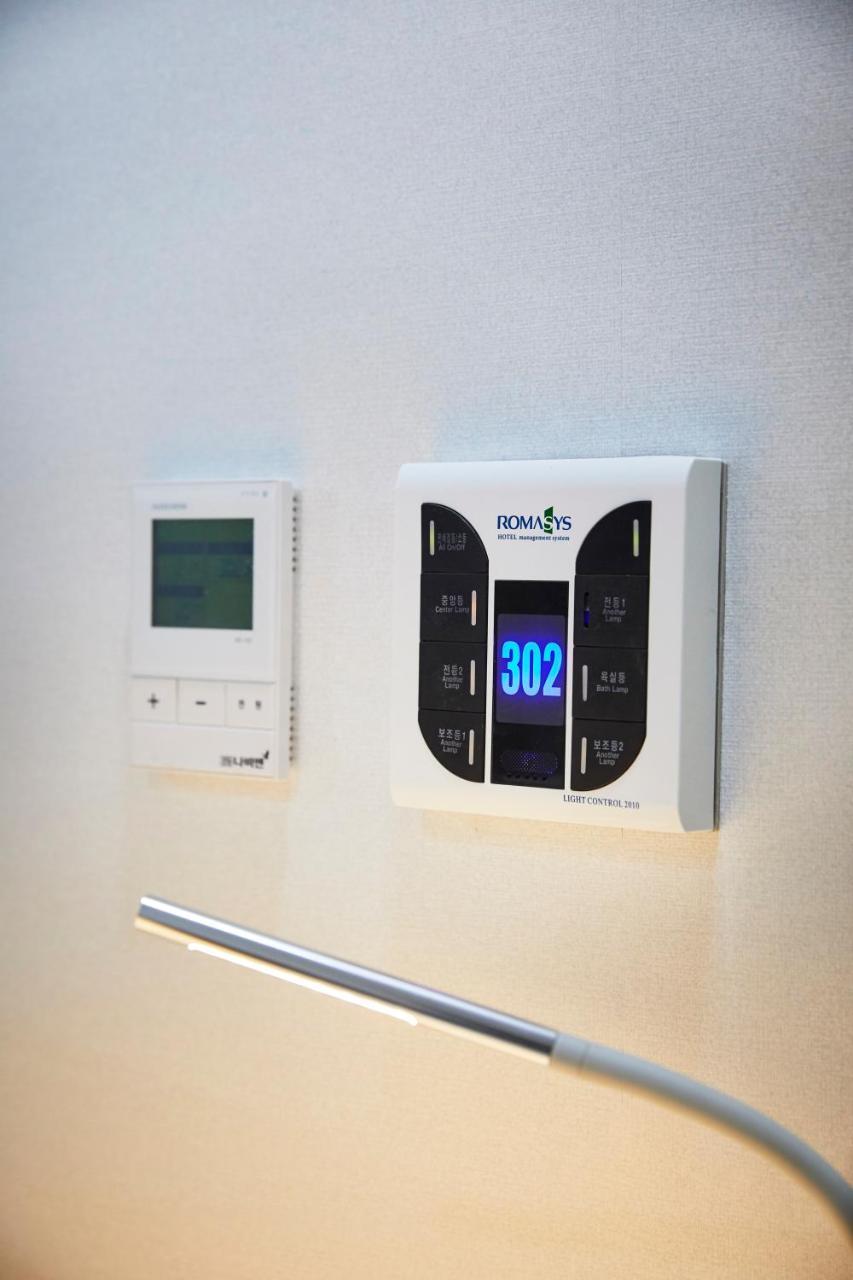 Dwell Dongdaemun Hotel Guri Luaran gambar